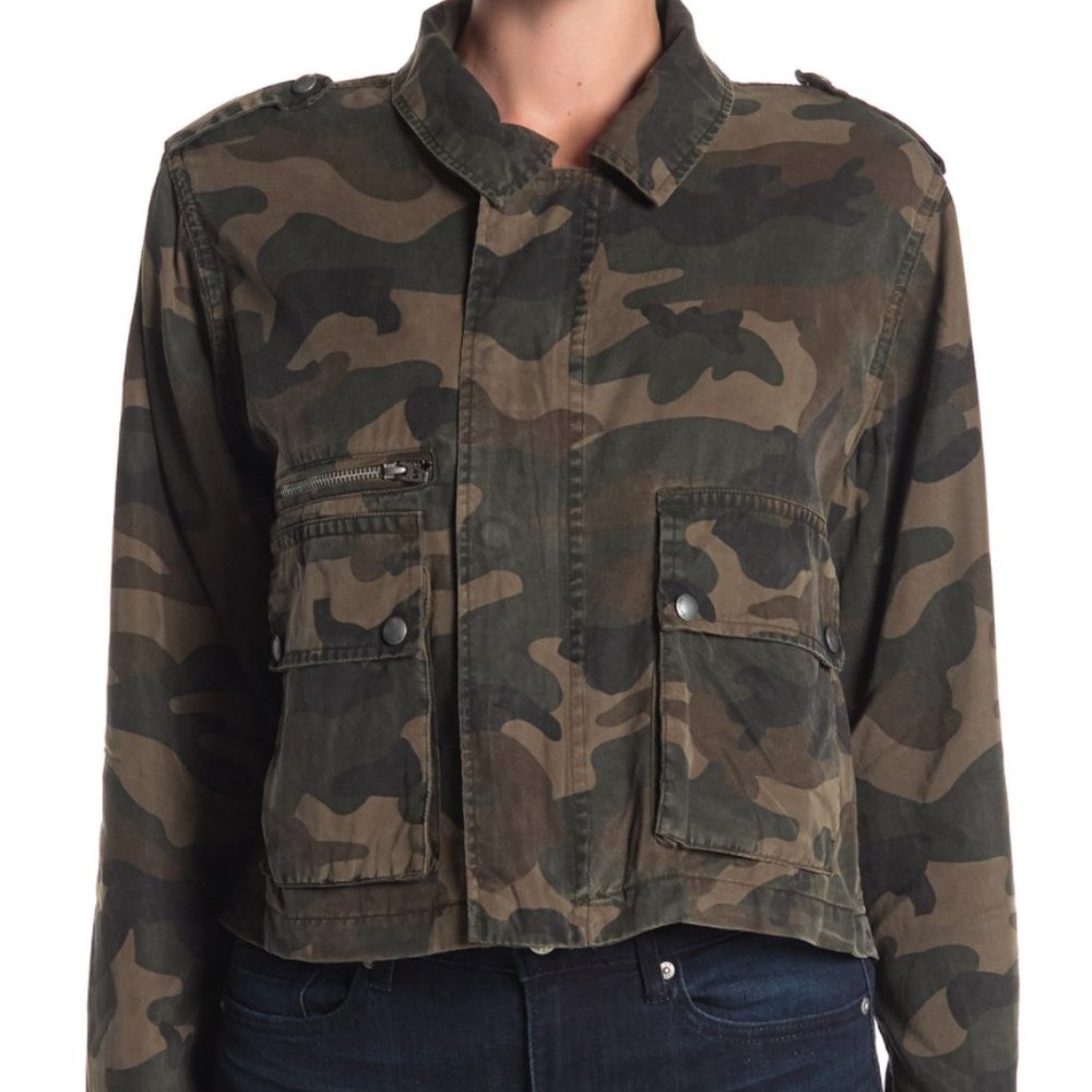 BlankNYC Cropped Drapey Camo Shirt Jacket M EUC